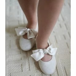 Best Sale 𧨠Edgehill Collection X Nicola Bathie π§ Girls' Audrey Bow Slip-On Flats (Infant) Ivory π 14 Best Sale 𧨠Edgehill Collection X Nicola Bathie π§ Girls' Audrey Bow Slip-On Flats (Infant) Ivory π -Edgehill Collection Store unnamed file 250